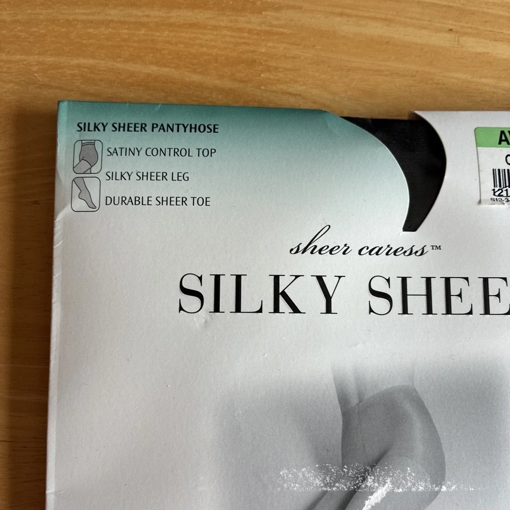 Sheer Caress Silky Sheer Pantyhose Off Black Average Size NWT